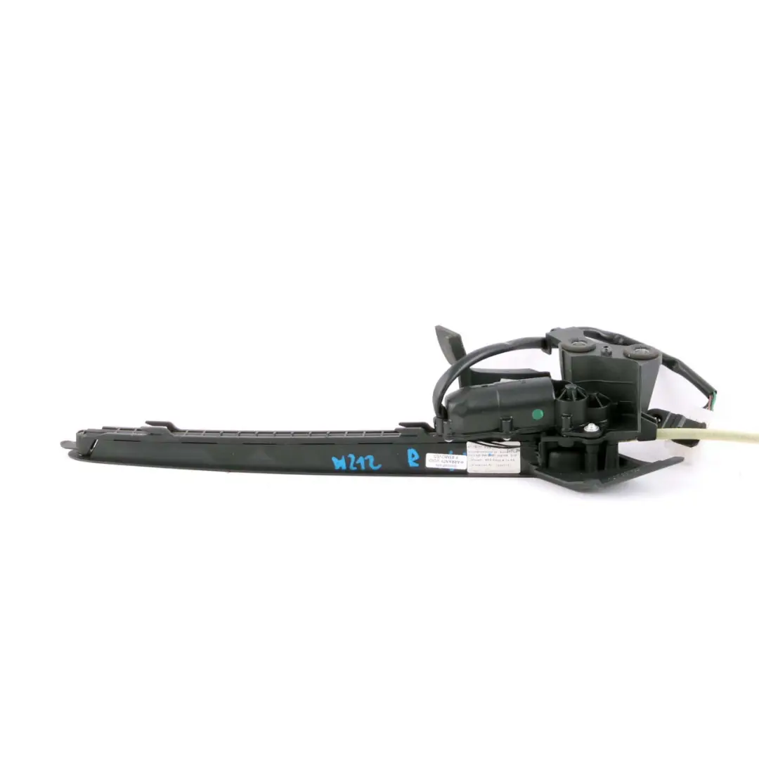 Mercedes W204 Kofferraumabdeckung rechts hinten Rail Power Motor - SKU A2128203042 - Teilenummer A2128203042