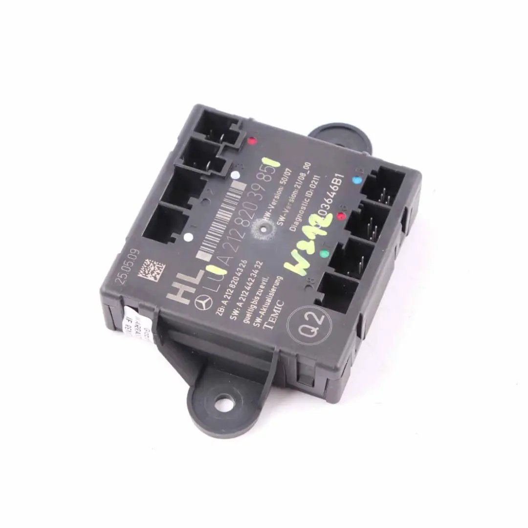 Modulo Porta Di Controllo Posteriore Sinistro per Mercedes W204 W212 con numero di parte A2128203985 Mercedes W204 W212 Modulo Porta Di Controllo Posteriore Sinistro - SKU A2128203985 - Numero di parte A2128203985