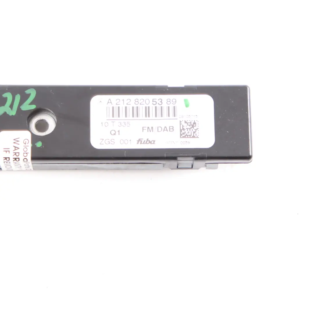Antenne Amplificateur Mercedes W212 AM FM DAB Aerial Module Unit pour à propos du numéro de pièce A2128205389 Antenne Amplificateur Mercedes W212 AM FM DAB Aerial Module Unit - SKU A2128205389 - Numéro de pièce A2128205389