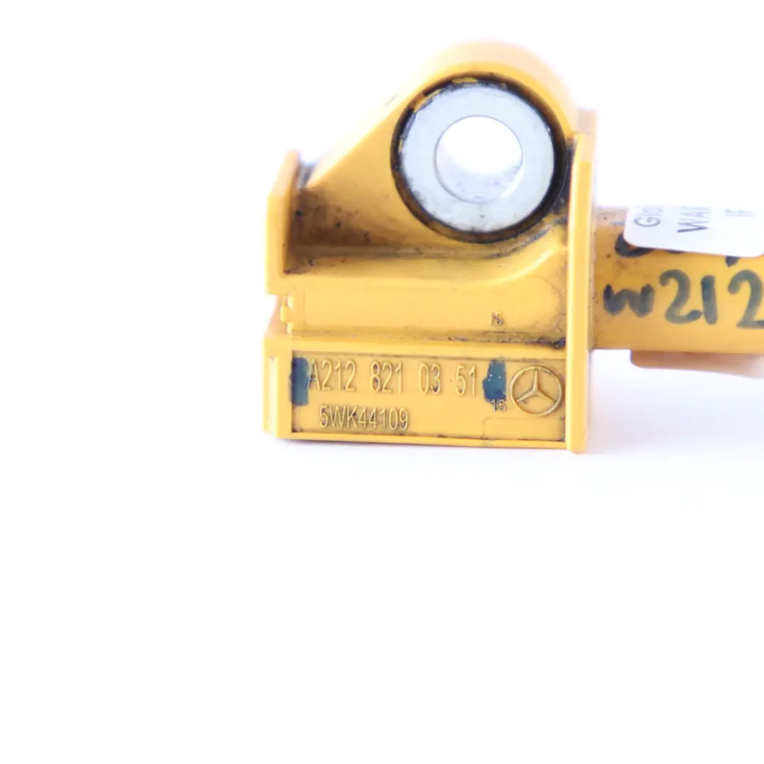W207 Sensore Impatto Modulo Aria Unità per Mercedes W204 W212 con numero di parte A2128210351 Mercedes W204 W212 W207 Sensore Impatto Modulo Aria Unità - SKU A2128210351 - Numero di parte A2128210351