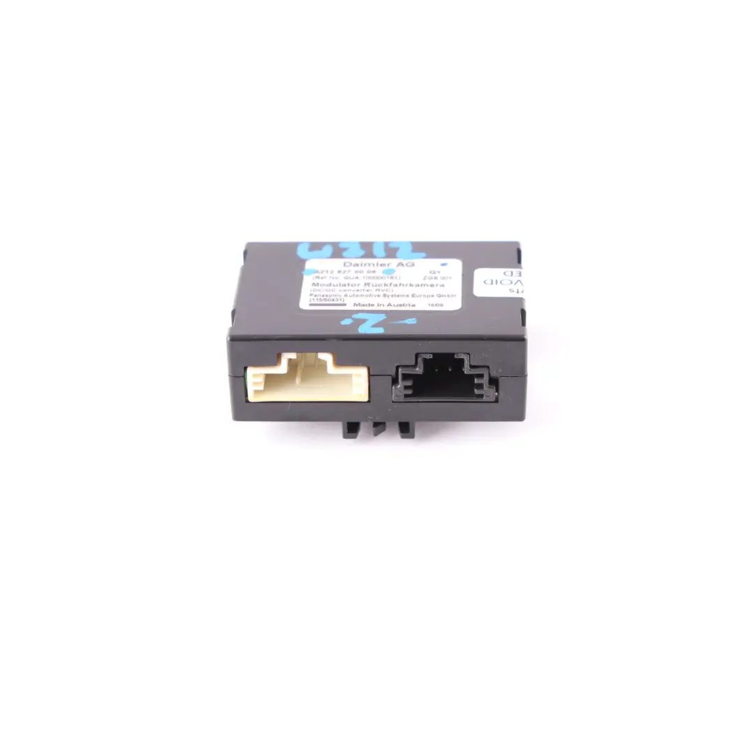 W207 W212 Kamera Modul Rückfahrkamera Steuergerät für Mercedes mit Teilenummer A2128270006 Mercedes W207 W212 Kamera Modul Rückfahrkamera Steuergerät - SKU A2128270006 - Teilenummer A2128270006