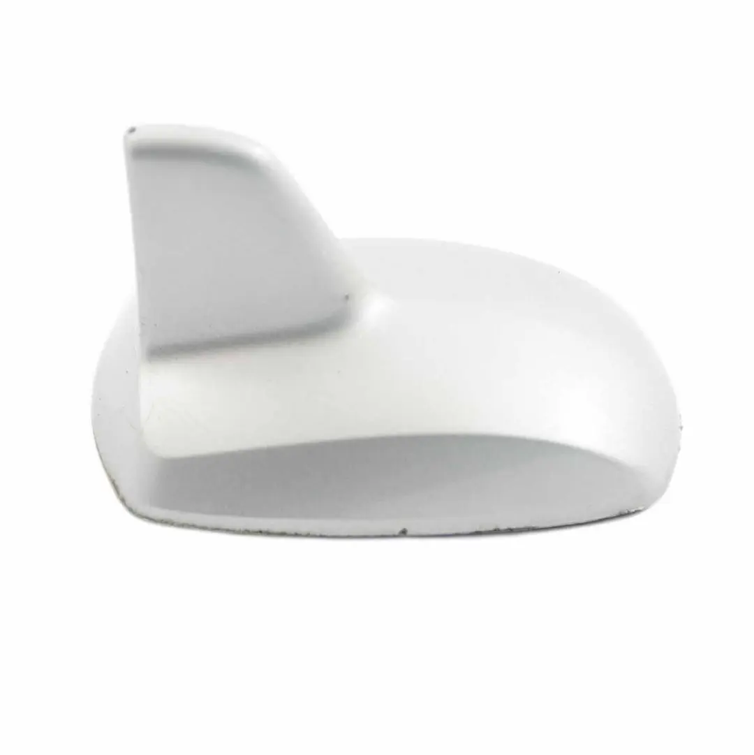 Antenna tetto Mercedes W212 Pannello rivestimento squali Iridium Silver 775 per con numero di parte A2128270128 Antenna tetto Mercedes W212 Pannello rivestimento squali Iridium Silver 775 - SKU A2128270128-IRS - Numero di parte A2128270128