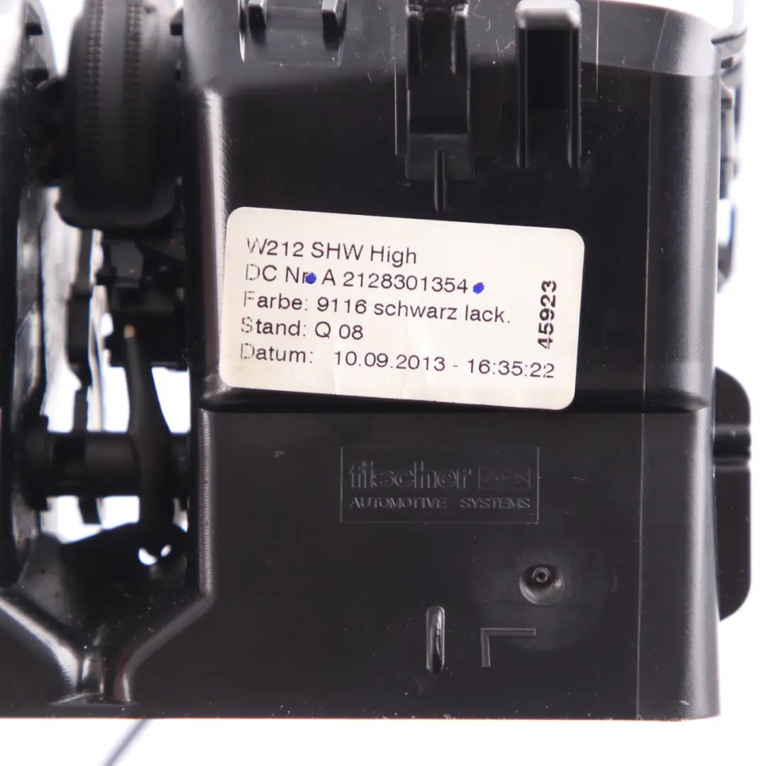 Centre Console Rear Air Vent Nozzle Grill to Mercedes W212 with Part number A2128301354 Mercedes W212 Centre Console Rear Air Vent Nozzle Grill - SKU A2128301354 - Part number A2128301354