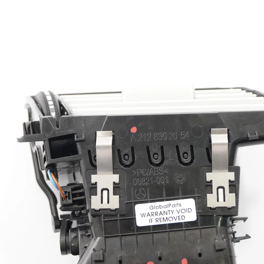 Ventilacion Fresco Salpicadero Izquierdo Embellecedor Panel para Mercedes W212 con número de pieza A2128302654 Mercedes W212 Ventilacion Fresco Salpicadero Izquierdo Embellecedor Panel - SKU A2128302654 - Número de pieza A2128302654