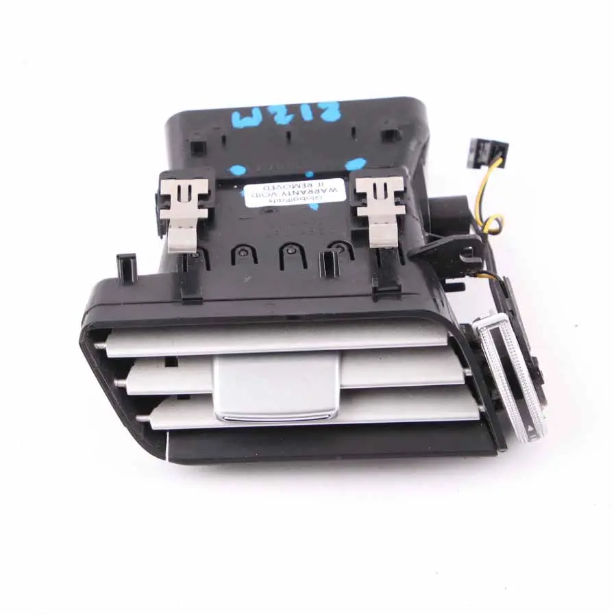 Bocchetta d'aria Mercedes W212 Griglia del pannello sinistro per con numero di parte A2128303354 Bocchetta d'aria Mercedes W212 Griglia del pannello sinistro - SKU A2128303354 - Numero di parte A2128303354