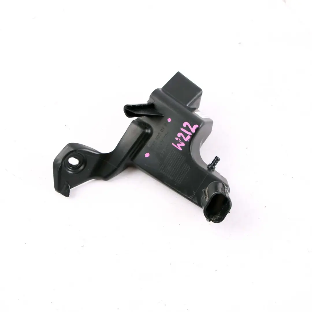 Wasserablassschlauch Leitung Vorne Armatur für Mercedes W212 mit Teilenummer A2128320725 Mercedes W212 Wasserablassschlauch Leitung Vorne Armatur - SKU A2128320725 - Teilenummer A2128320725