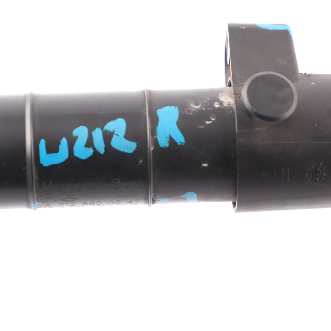 Mercedes W212 Ugello lavafari destro Getto lavafari - SKU A2128600047-1 - Numero di parte A2128600047