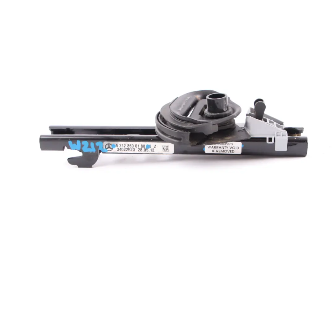 Mercedes S212 Ceinture de sécurité réglable en hauteur arrière gauche droite - SKU A2128600188 - Numéro de pièce A2128600188