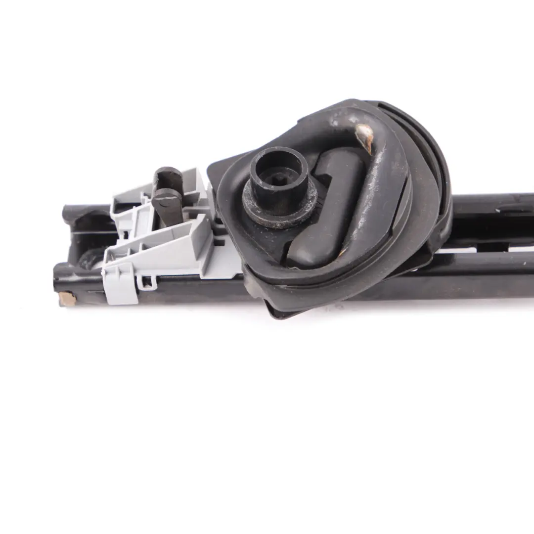 Regolazione altezza cintura sicurezza posteriore sinistra destra per Mercedes S212 con numero di parte A2128600188 Mercedes S212 Regolazione altezza cintura sicurezza posteriore sinistra destra - SKU A2128600188 - Numero di parte A2128600188