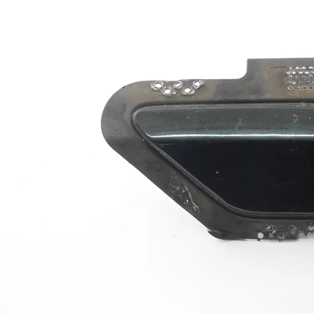 Parachoques Delantero Tapa Lavafaros Derecha Negro para Mercedes W212 con número de pieza A2128600208 Mercedes W212 Parachoques Delantero Tapa Lavafaros Derecha Negro - SKU A2128600208 - Número de pieza A2128600208