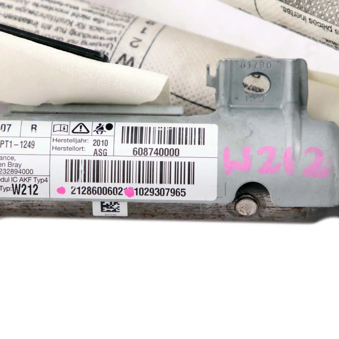 Poduszka Powietrzna Kurtyna Prawa do Mercedes W212 o numerze A2128600602 Mercedes W212 Poduszka Powietrzna Kurtyna Prawa - SKU A2128600602 - Numer Części A2128600602