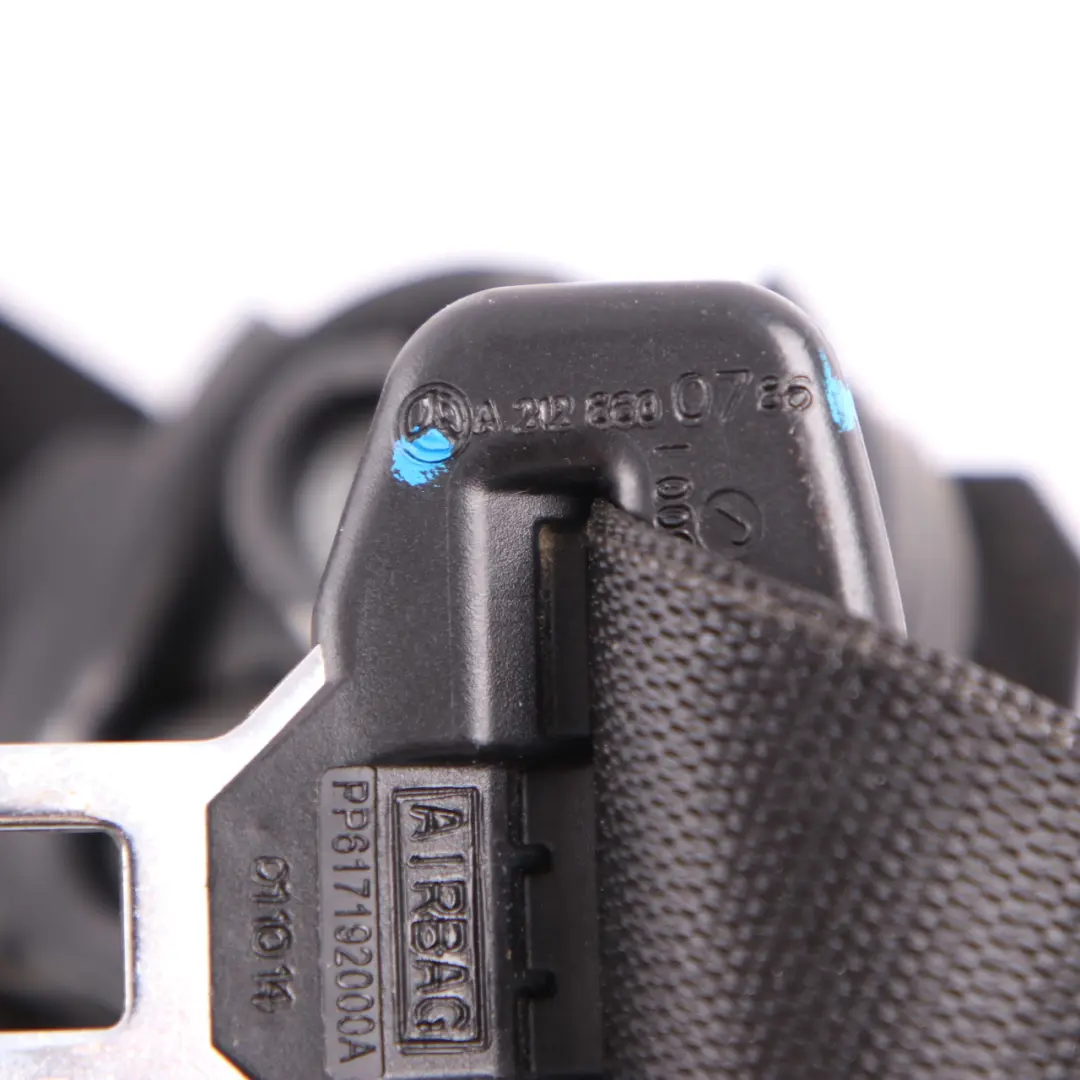Mercedes W212 Ceinture de sécurité avant gauche Noir - SKU A2128600786 - Numéro de pièce A2128600786