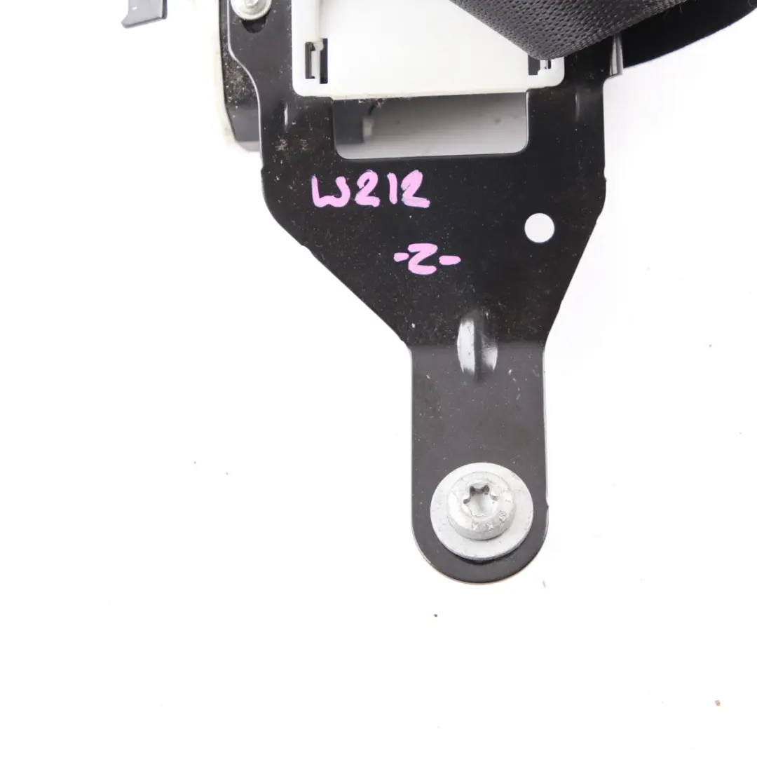  Cinturón seguridad Mercedes W212 W218 Cinturón delantero derecho - SKU A2128600886 - Número de pieza A2128600886