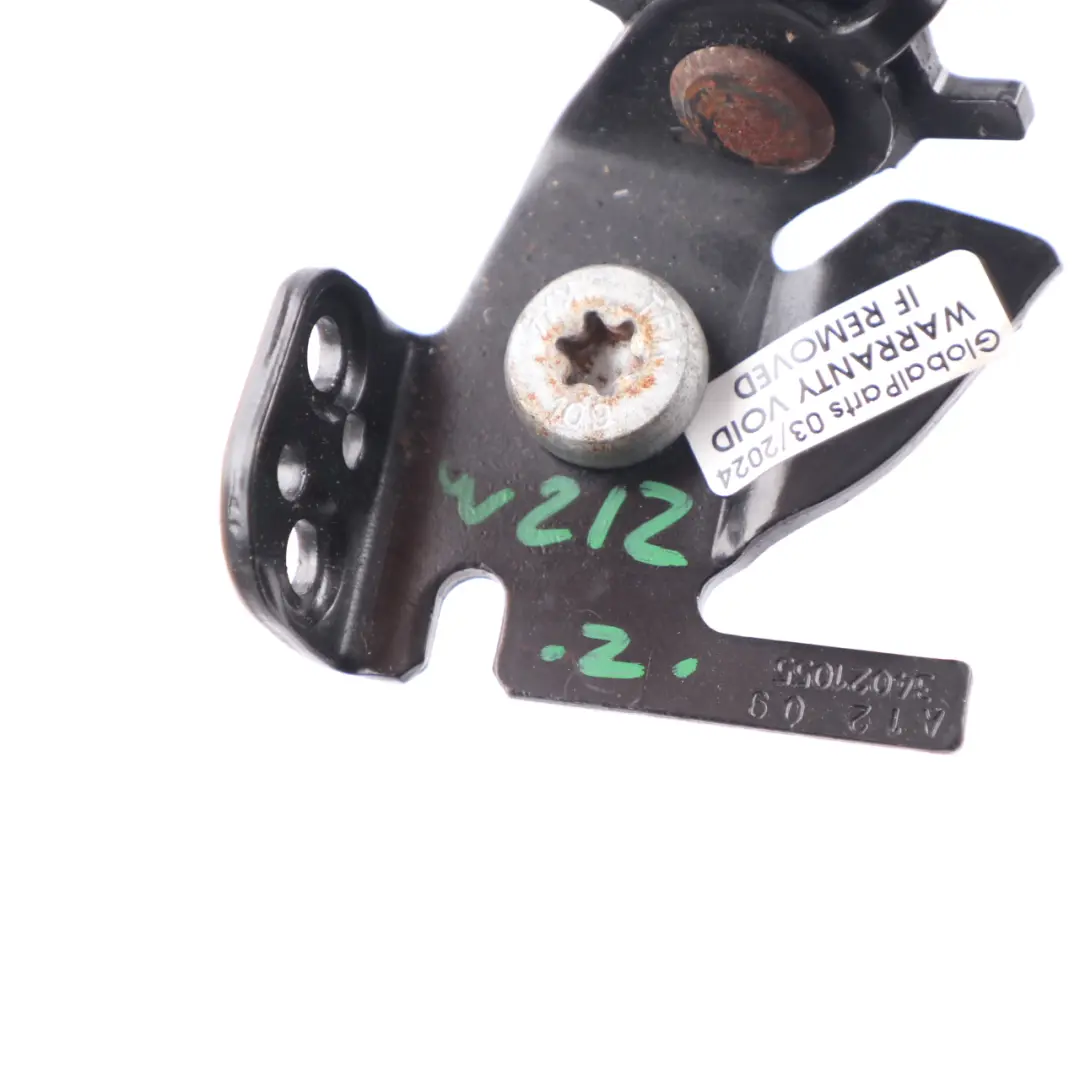 Belt Buckle Mercedes W212 CLS C218 Rear Left N/S to Seat with Part number A2128602169 Seat Belt Buckle Mercedes W212 CLS C218 Rear Left N/S - SKU A2128602169 - Part number A2128602169