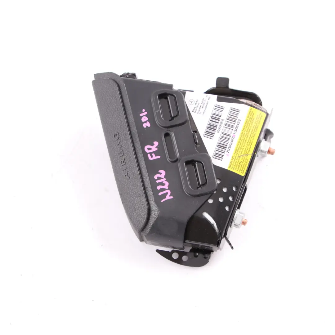 Airbag Sedile Anteriore Pelvi Air Bag Unità Sicurezza per Mercedes W212 con numero di parte A2128602402 Mercedes W212 Airbag Sedile Anteriore Pelvi Air Bag Unità Sicurezza - SKU A2128602402 - Numero di parte A2128602402