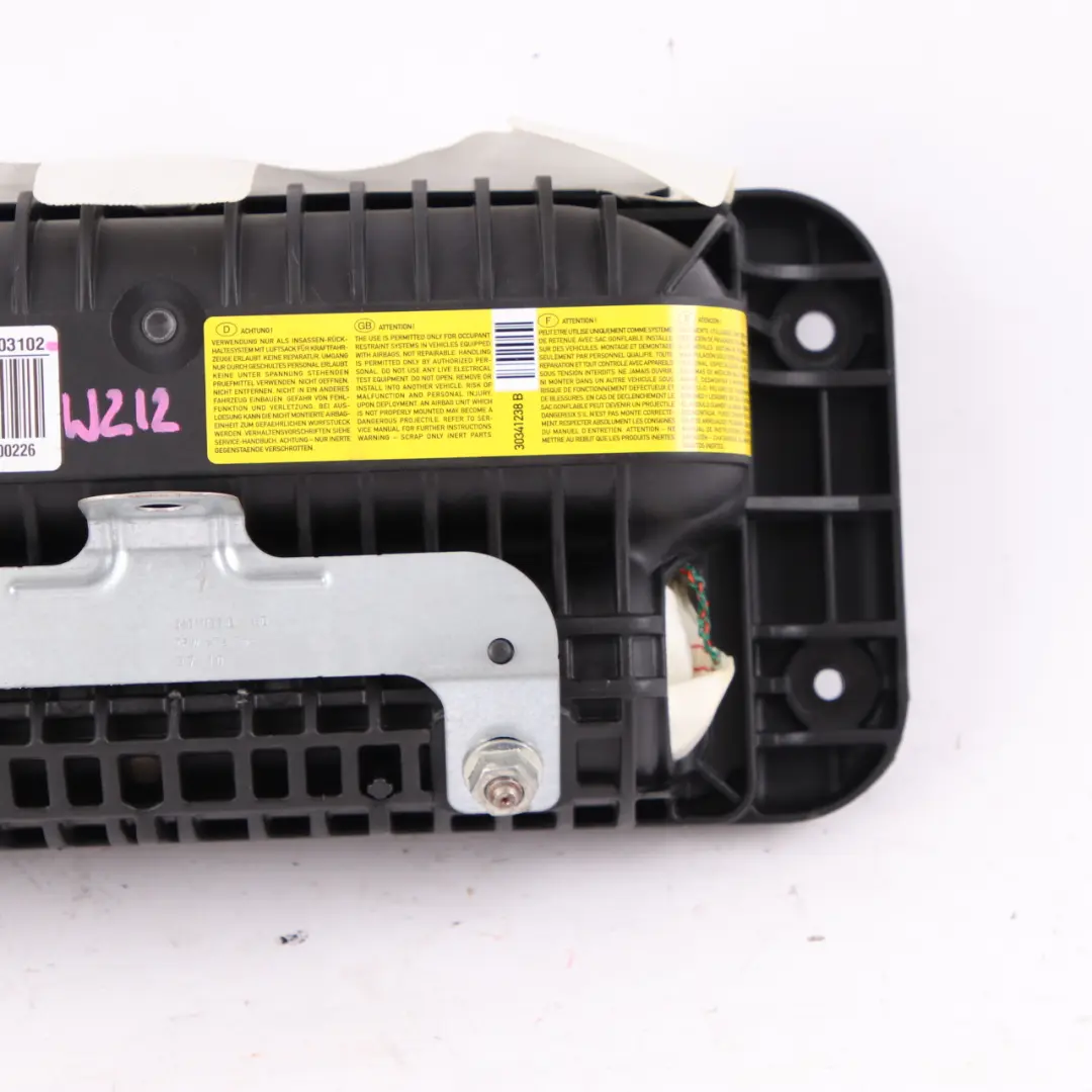 Mercedes W212 Module D'Air Tableau Bord Unité Avant Côté Passager - SKU A2128603102 - Numéro de pièce A2128603102