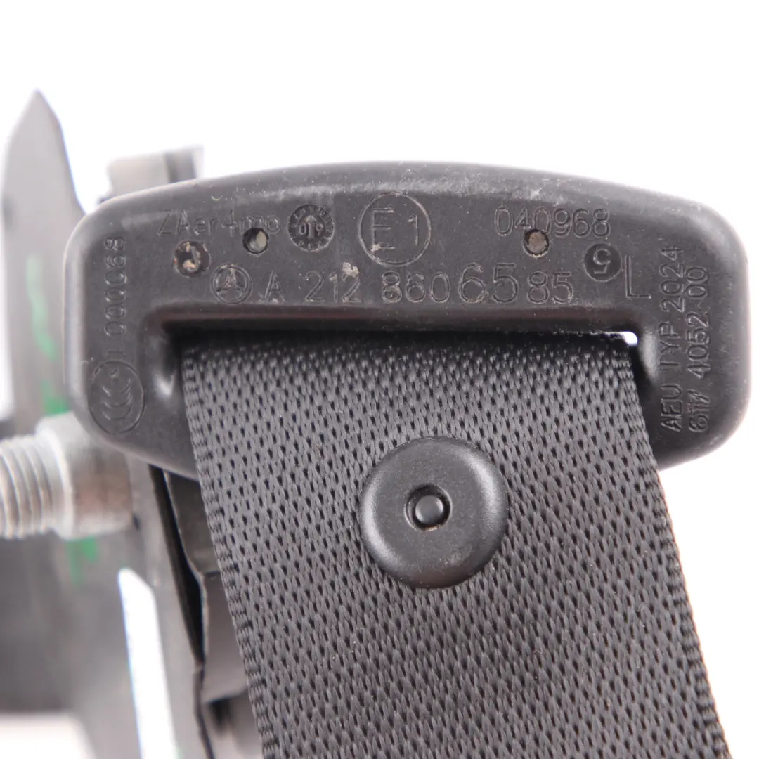  Ceinture de sécurité Mercedes W212 Ceinture sécurité avant noire - SKU A2128606585 - Numéro de pièce A2128606585