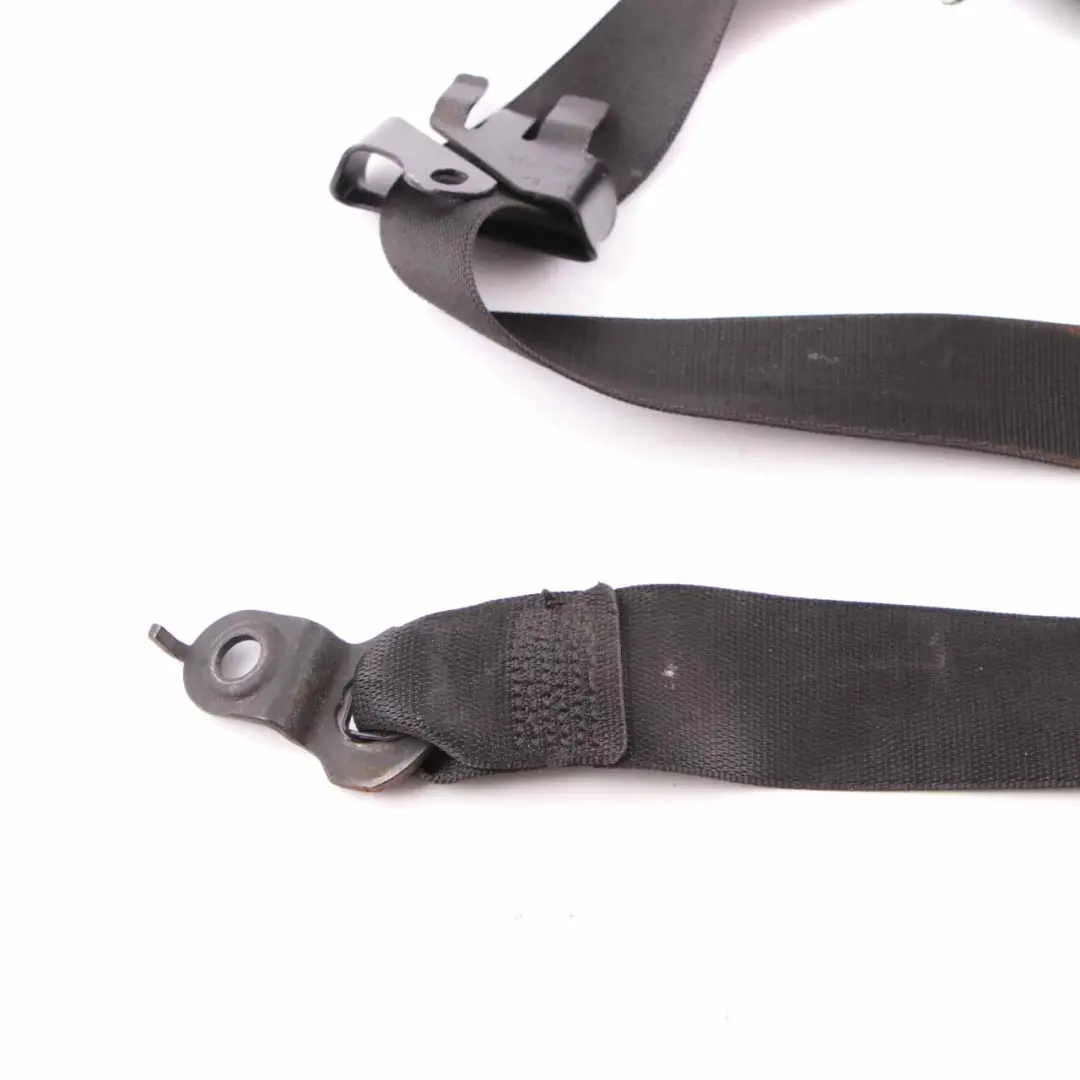 Ceinture supérieure avant droit Ceinture sécurité noir pour Mercedes W212 à propos du numéro de pièce A2128606685 Mercedes W212 Ceinture supérieure avant droit Ceinture sécurité noir - SKU A2128606685 - Numéro de pièce A2128606685