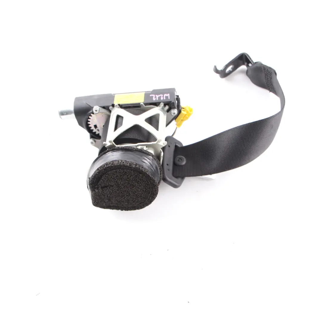 Seatbelt Rear Right O/S Seat Safety Belt Black to Mercedes W212 with Part number A2128609685 Mercedes W212 Seatbelt Rear Right O/S Seat Safety Belt Black - SKU A2128609685 - Part number A2128609685