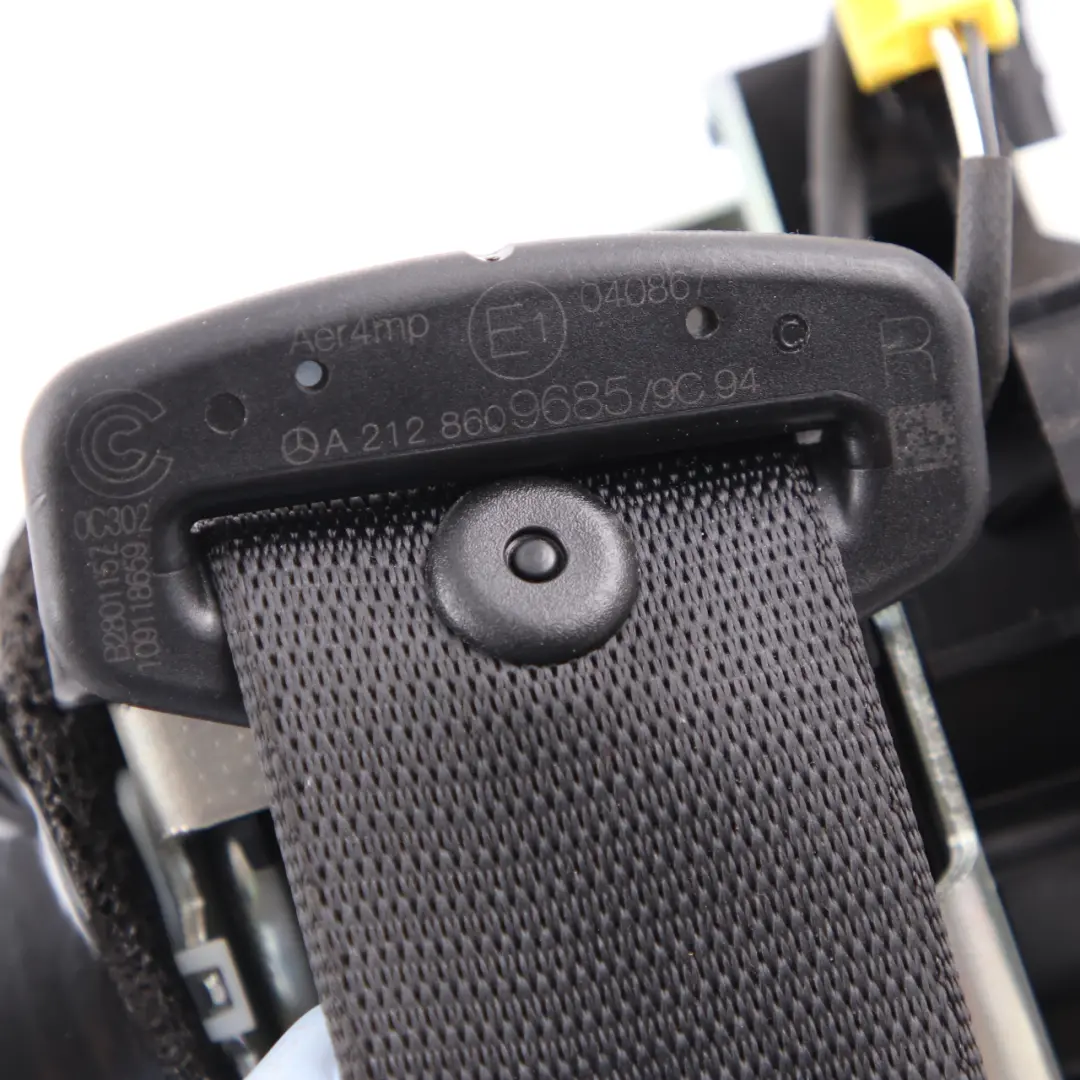 Seatbelt Rear Right O/S Seat Safety Belt Black to Mercedes W212 with Part number A2128609685 Mercedes W212 Seatbelt Rear Right O/S Seat Safety Belt Black - SKU A2128609685 - Part number A2128609685