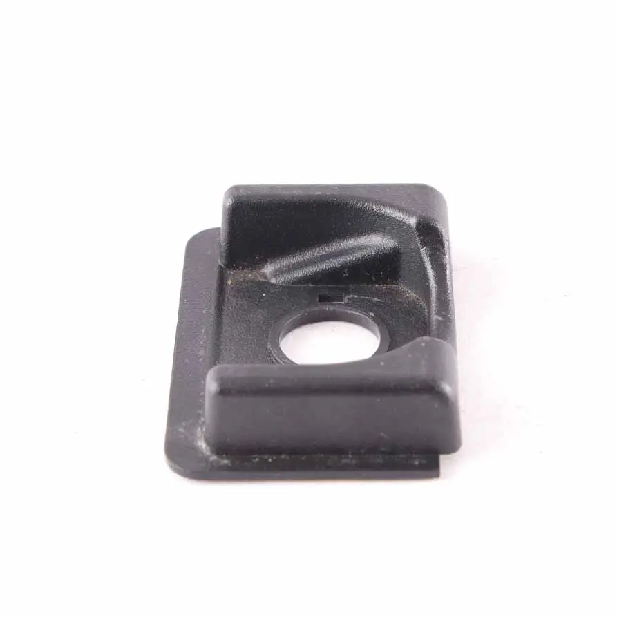 Mercedes W212 Trunk Boot Gancho Embellecedor Soporte Trasero - SKU A2128680048 - Número de pieza A2128680048