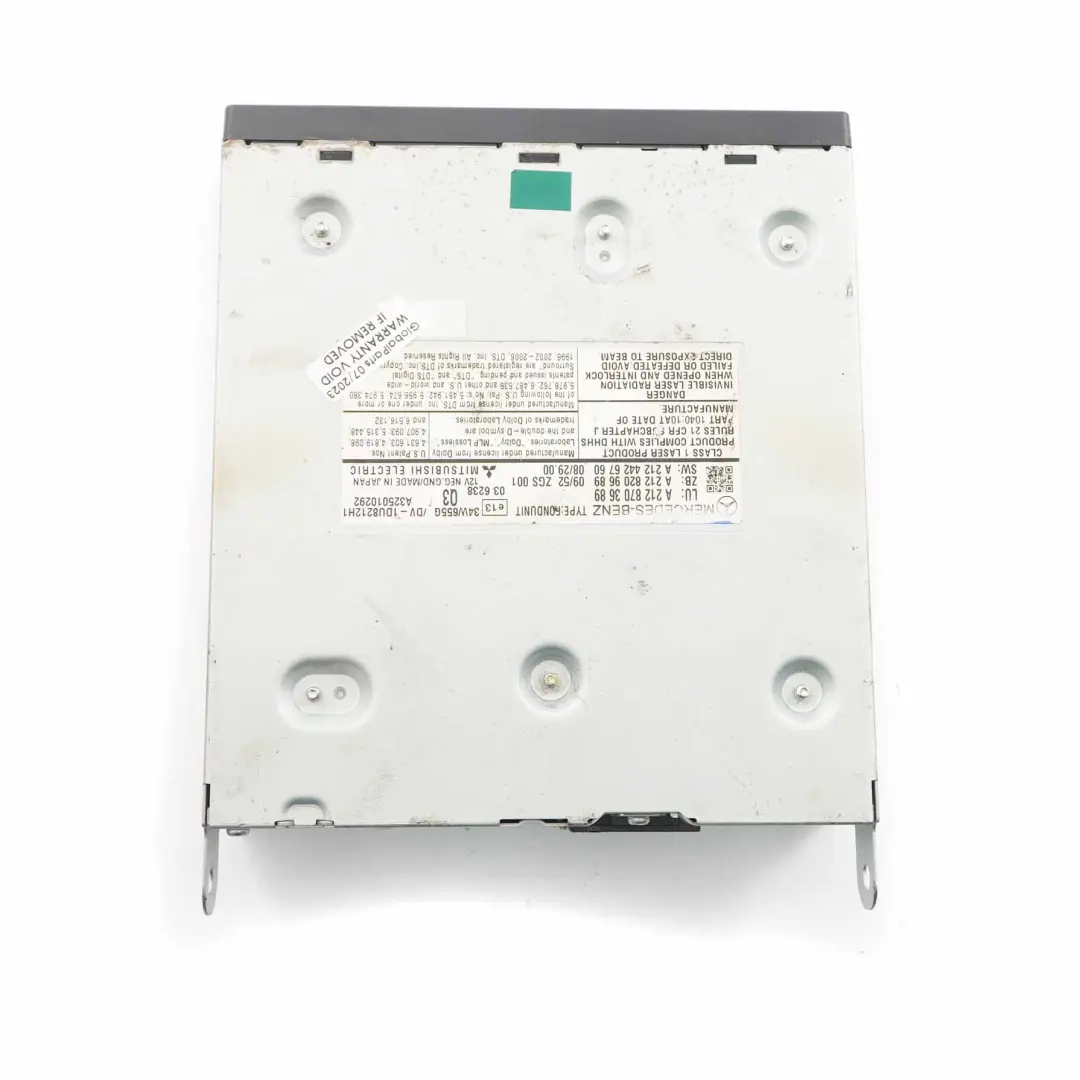 Entretenimiento Trasero DVD Reproductor Video para Mercedes W212 W221 con número de pieza A2128703689 Mercedes W212 W221 Entretenimiento Trasero DVD Reproductor Video - SKU A2128703689 - Número de pieza A2128703689