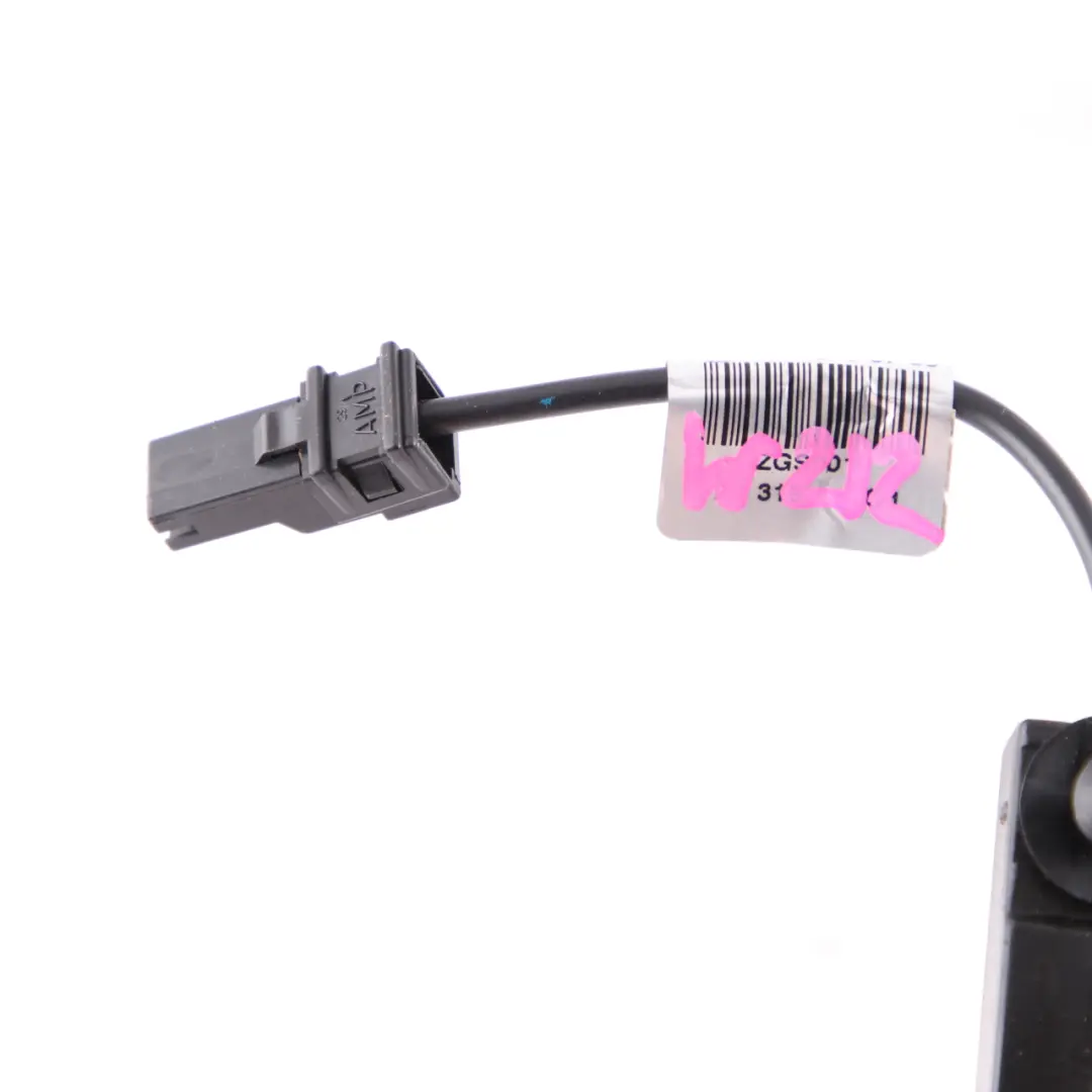  Antenne Amplificateur Mercedes S212 Filtre suppression Piège à ondes - SKU A2128703789 - Numéro de pièce A2128703789