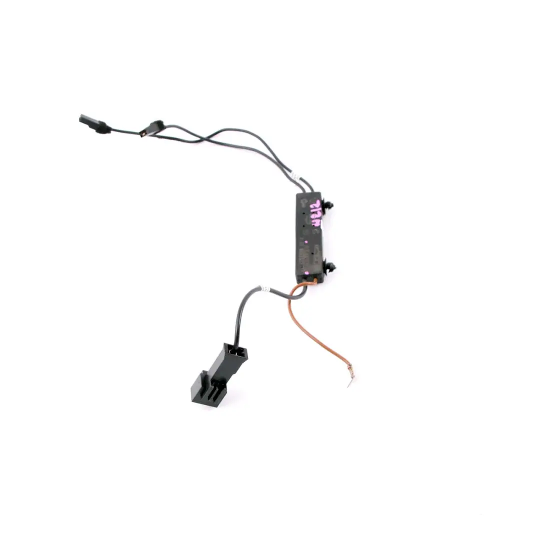  Circuit Antenne Mercedes W212 Trap Aerial Amplifier Noise Filter - SKU A2128704589 - Numéro de pièce A2128704589