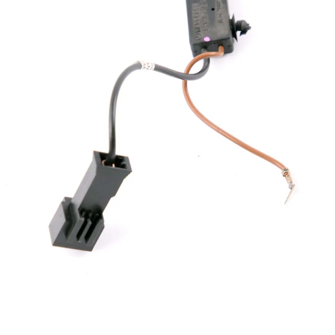  Circuit Antenne Mercedes W212 Trap Aerial Amplifier Noise Filter - SKU A2128704589 - Numéro de pièce A2128704589