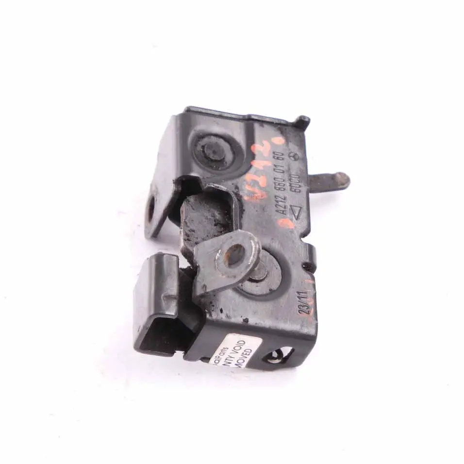  Bloccaggio Cofano Mercedes W212 Cofano Motore Gancio Sicurezza - SKU A2128800160 - Numero di parte A2128800160