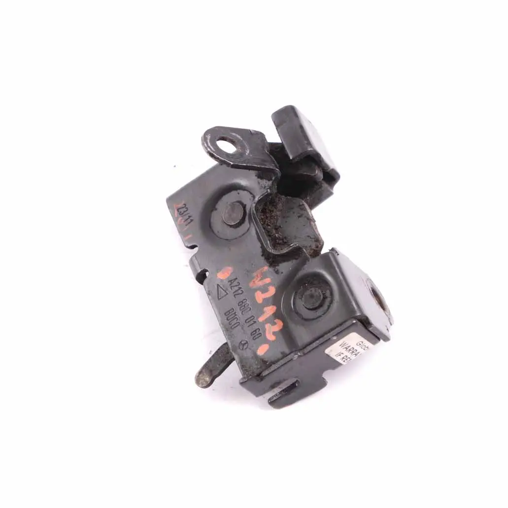 Bloccaggio Cofano Mercedes W212 Cofano Motore Gancio Sicurezza per con numero di parte A2128800160 Bloccaggio Cofano Mercedes W212 Cofano Motore Gancio Sicurezza - SKU A2128800160 - Numero di parte A2128800160