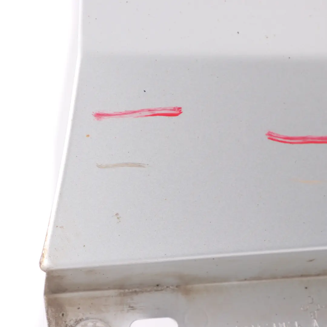 Lateral Delantero Derecho Guardabarros Cubierta Iridium Silver 775 para Mercedes W212 con número de pieza A2128801218 Mercedes W212 Lateral Delantero Derecho Guardabarros Cubierta Iridium Silver 775 - SKU A2128801218-IRS - Número de pieza A2128801218