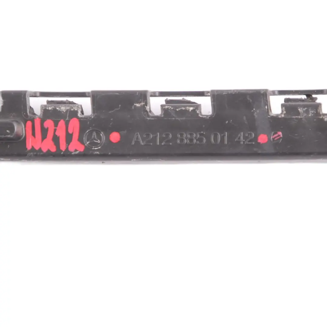 Hintere Stoßstange Halterung Halterung Träger Links für Mercedes W212 mit Teilenummer A2128850142 Mercedes W212 Hintere Stoßstange Halterung Halterung Träger Links - SKU A2128850142 - Teilenummer A2128850142