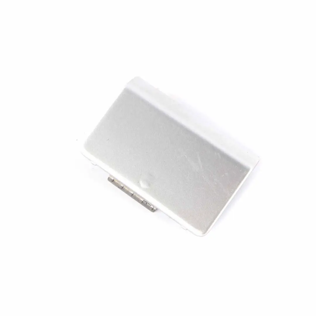 Copertura Gancio Paraurti Posteriore Argento - 775 per Mercedes W212 con numero di parte A2128850426 Mercedes W212 Copertura Gancio Paraurti Posteriore Argento - 775 - SKU A2128850426-IRS - Numero di parte A2128850426