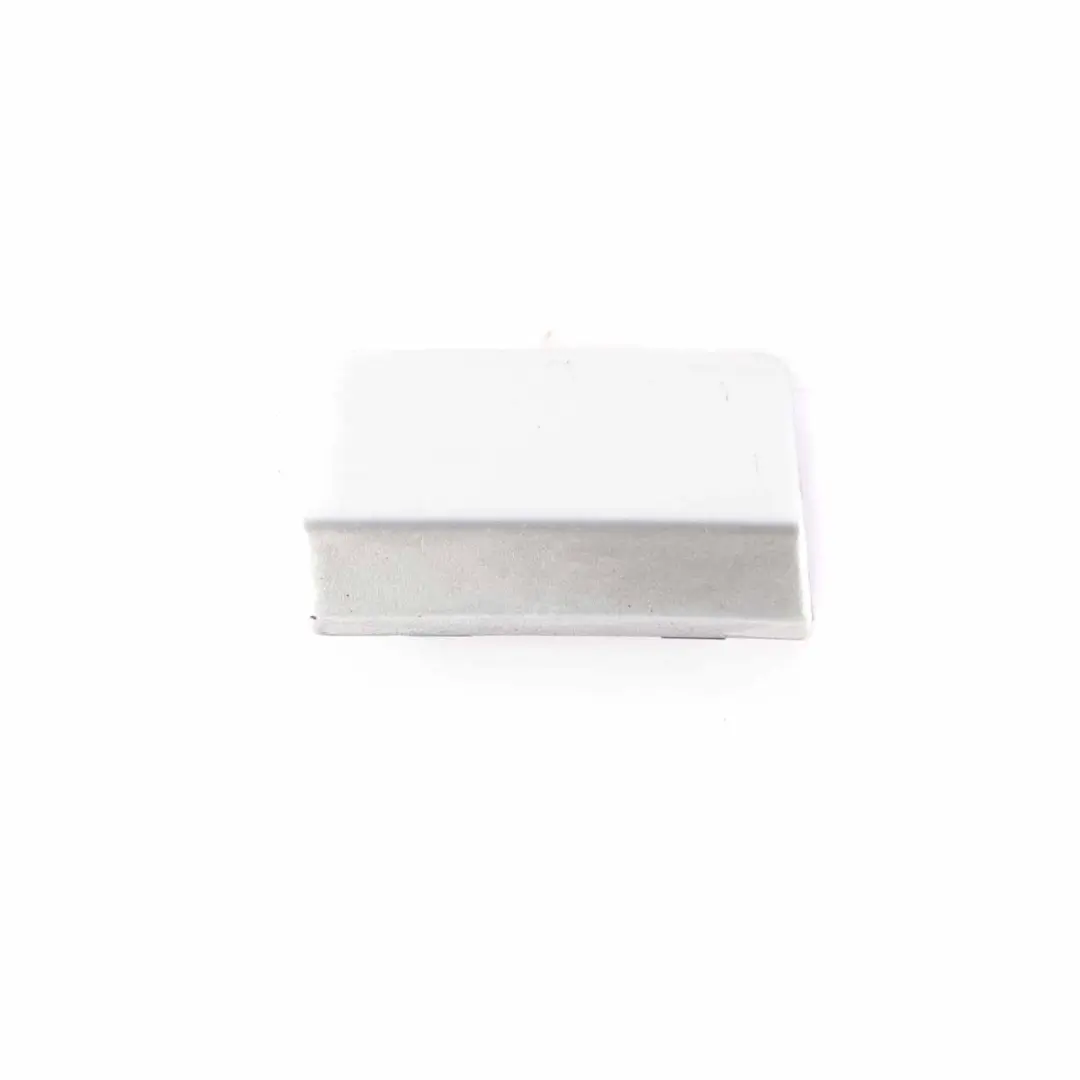 Copertura Gancio Paraurti Posteriore Argento - 775 per Mercedes W212 con numero di parte A2128850426 Mercedes W212 Copertura Gancio Paraurti Posteriore Argento - 775 - SKU A2128850426-IRS - Numero di parte A2128850426