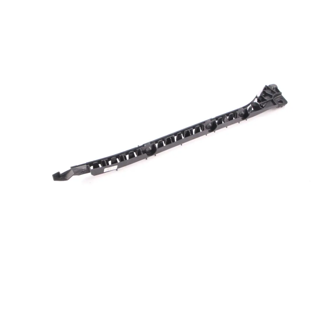 Staffa supporto paraurti posteriore sinistra montaggio guida Trim per Mercedes W212 con numero di parte A2128850763 Mercedes W212 Staffa supporto paraurti posteriore sinistra montaggio guida Trim - SKU A2128850763 - Numero di parte A2128850763