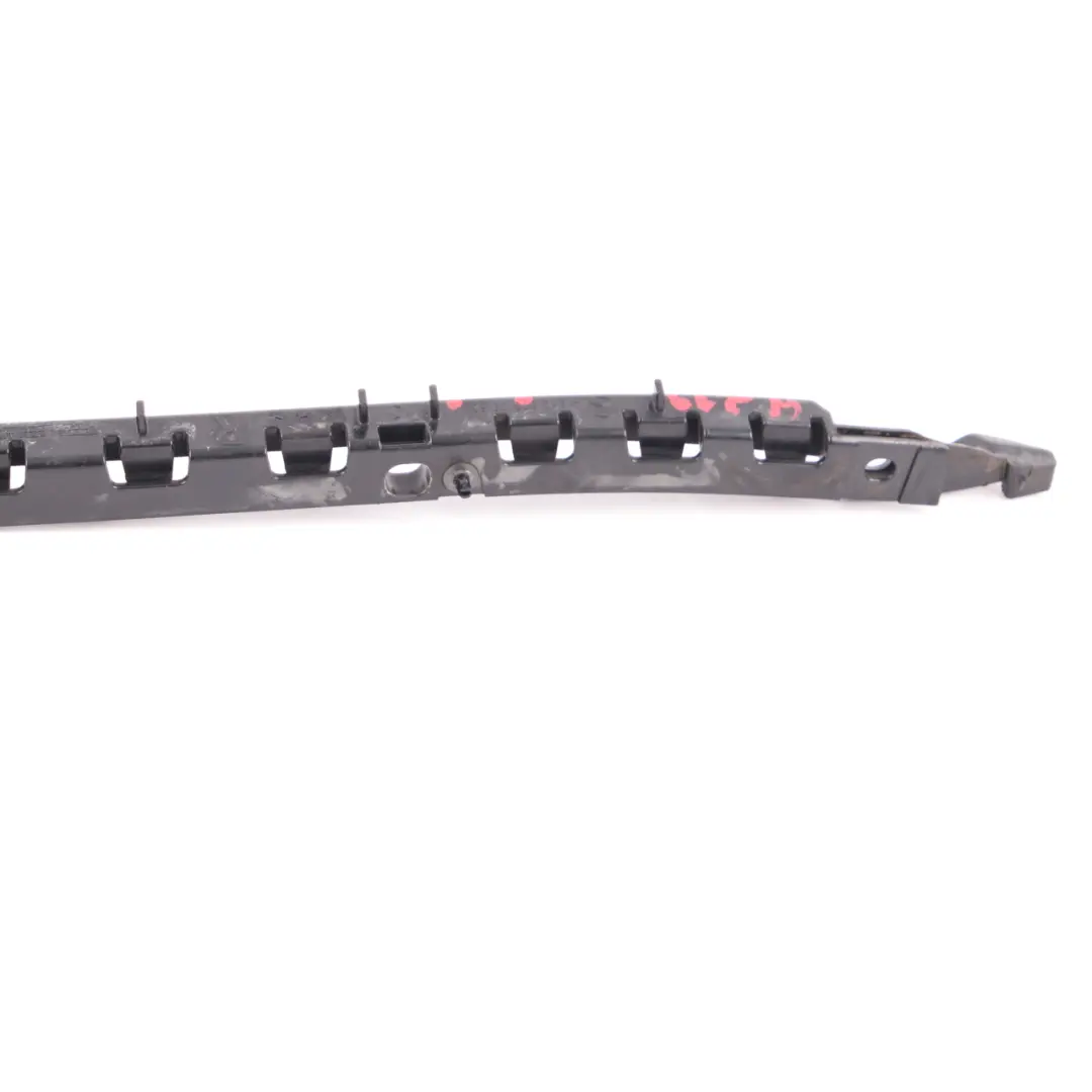 Mercedes W212 Supporto paraurti posteriore staffa destra Montaggio guida Trim - SKU A2128850863 - Numero di parte A2128850863