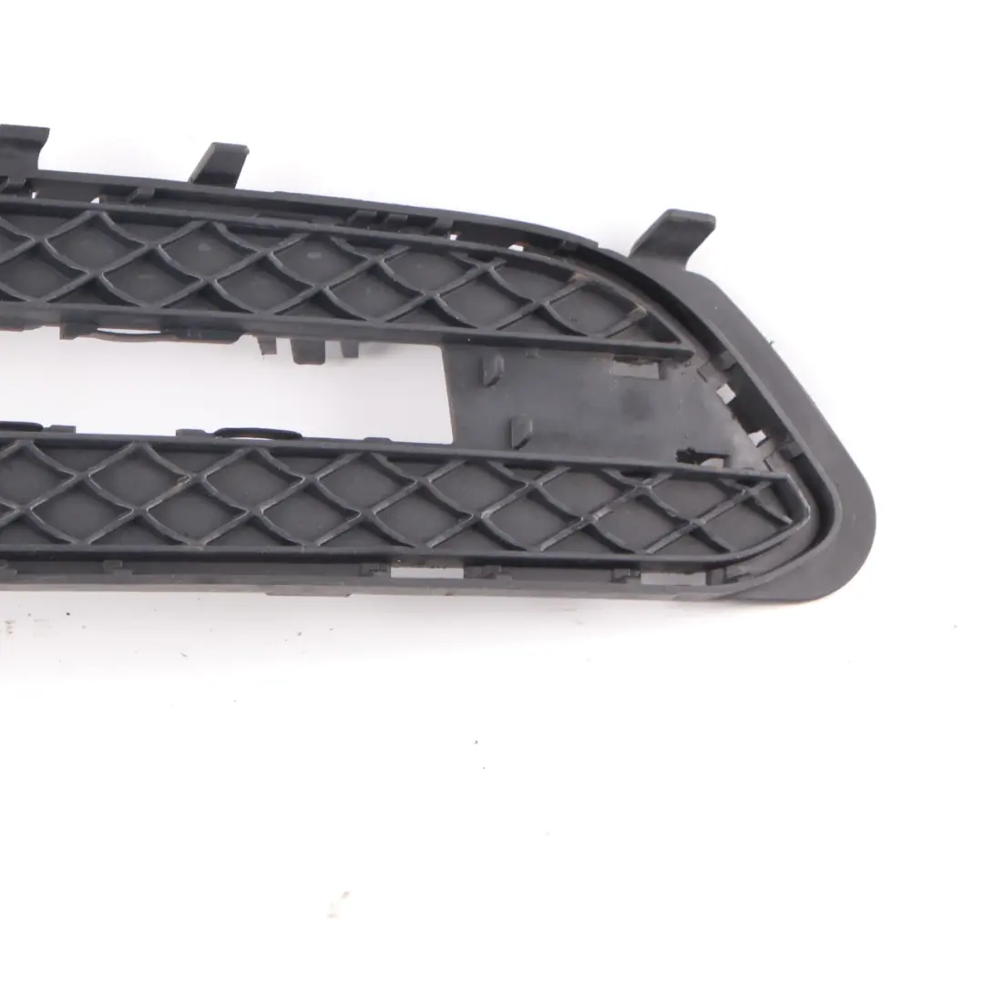 Delantero Diurna Lámpara Cubierta DerechamRejilla para Mercedes W212 con número de pieza A2128851823 Mercedes W212 Delantero Diurna Lámpara Cubierta DerechamRejilla - SKU A2128851823 - Número de pieza A2128851823