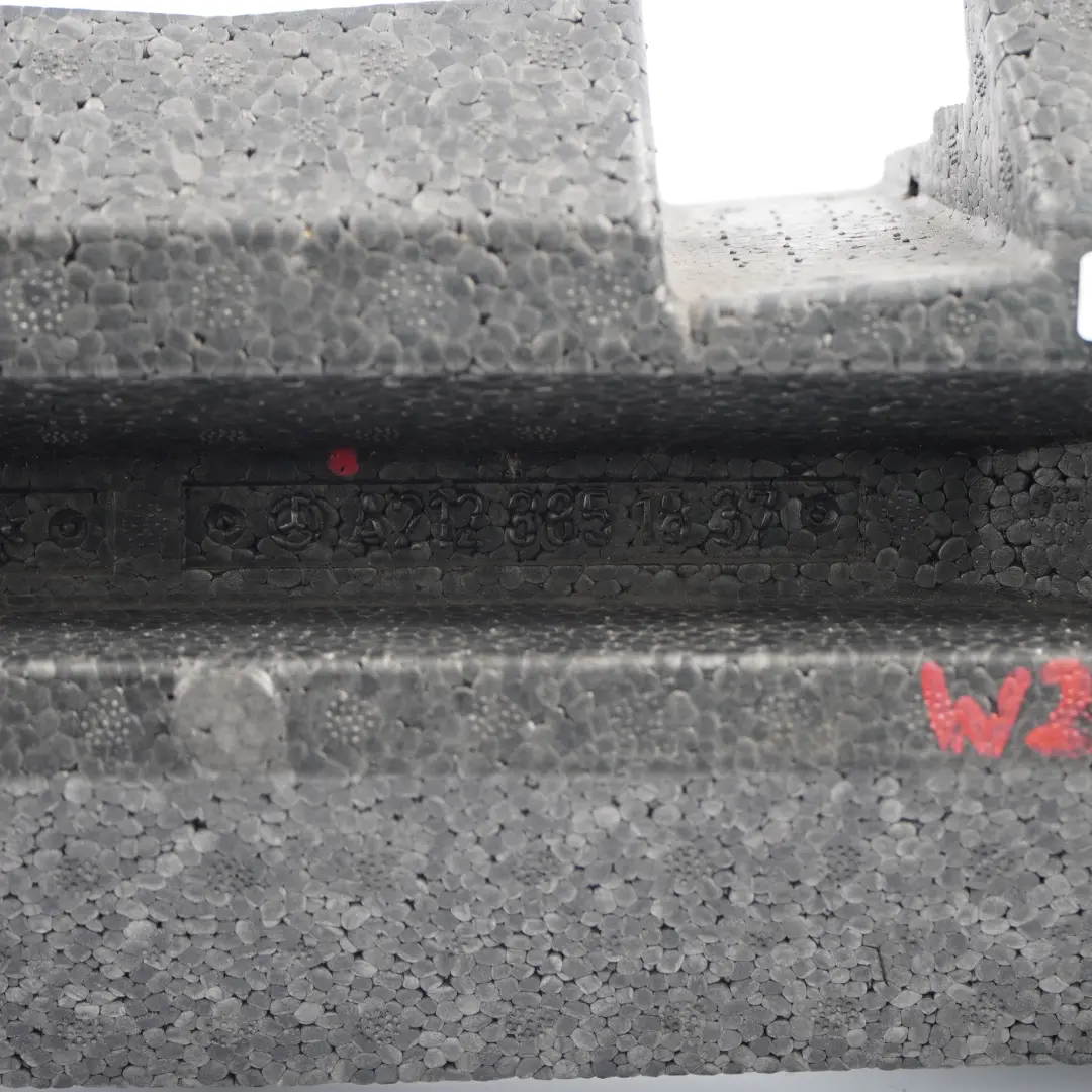 Frontstoßstange Stoßdämpfer Schaumstoffverstärkung für Mercedes W212 mit Teilenummer A2128851837 Mercedes W212 Frontstoßstange Stoßdämpfer Schaumstoffverstärkung - SKU A2128851837 - Teilenummer A2128851837