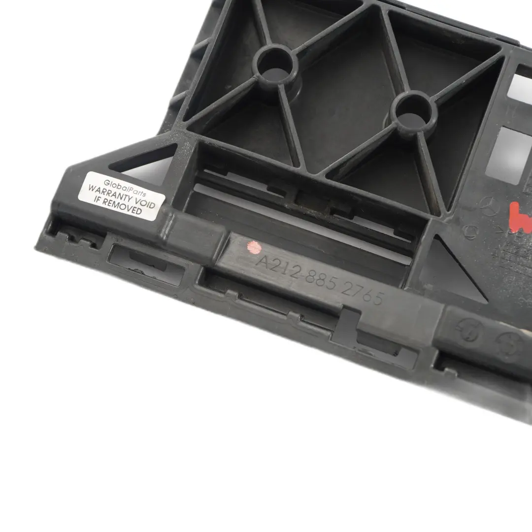 Mercedes W212 Choc-Receveur Arriere Support Revetement - SKU A2128852765 - Numéro de pièce A2128852765