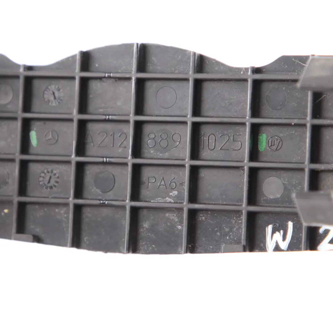  Scharnier Abdeckung Mercedes W204 W212 Motorhauben Verkleidung Links Rechts - SKU A2128891025 - Teilenummer A2128891025