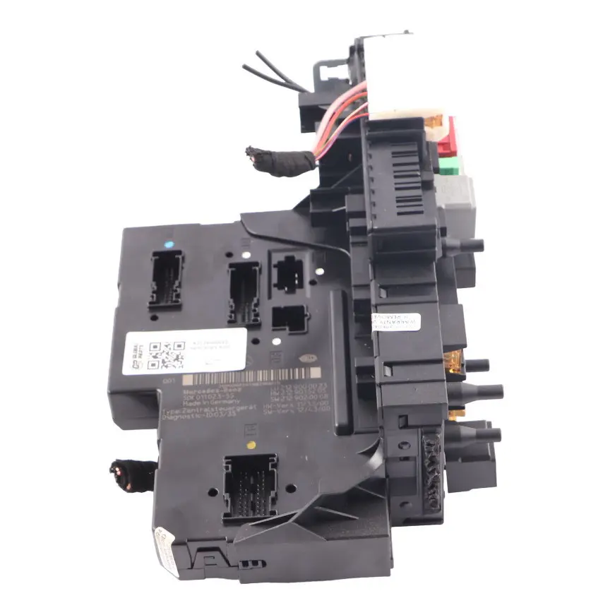 Fuse Box Relay Rear SAM Control Unit Module to Mercedes A207 with Part number A2129000023 Mercedes A207 Fuse Box Relay Rear SAM Control Unit Module - SKU A2129000023 - Part number A2129000023