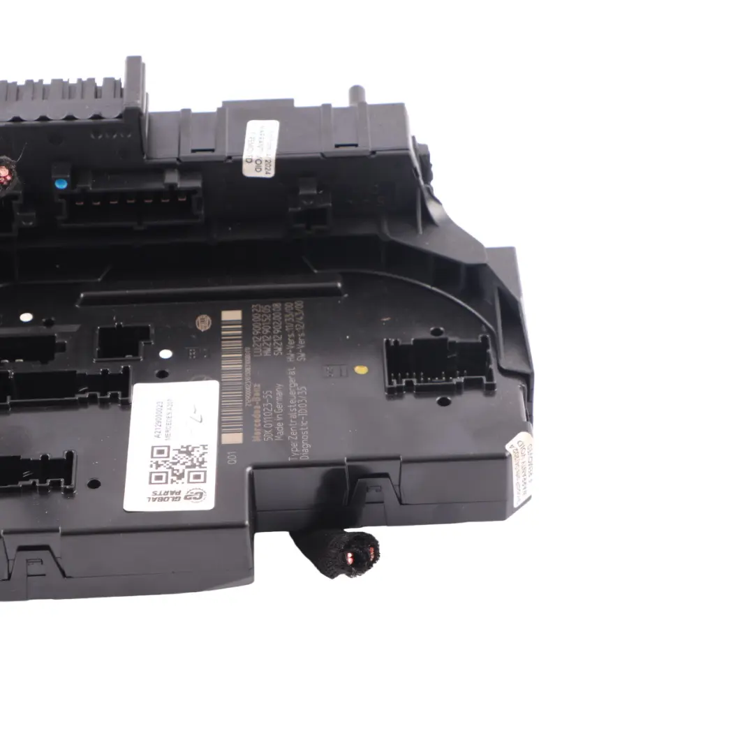 Fuse Box Relay Rear SAM Control Unit Module to Mercedes A207 with Part number A2129000023 Mercedes A207 Fuse Box Relay Rear SAM Control Unit Module - SKU A2129000023 - Part number A2129000023