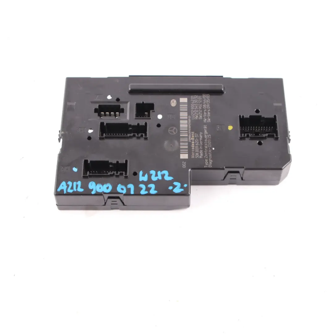 Fuse Box Mercedes W212 Central Fuse Relay Control Unit Module to with Part number A2129000122 Fuse Box Mercedes W212 Central Fuse Relay Control Unit Module - SKU A2129000122 - Part number A2129000122