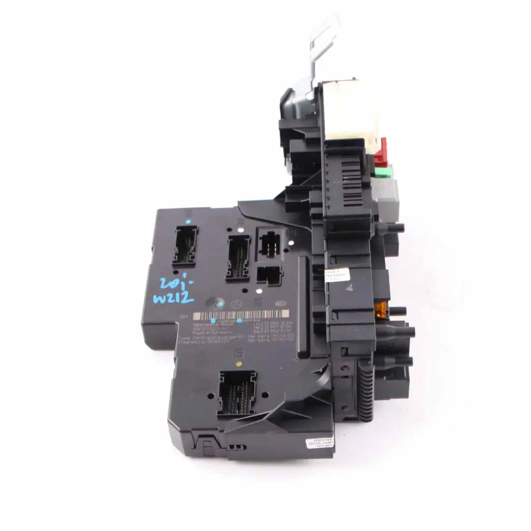 Caja Fusibles Trasera Relé Unidad Control SAM para Mercedes S212 con número de pieza A2129001606 Mercedes S212 Caja Fusibles Trasera Relé Unidad Control SAM - SKU A2129001606 - Número de pieza A2129001606