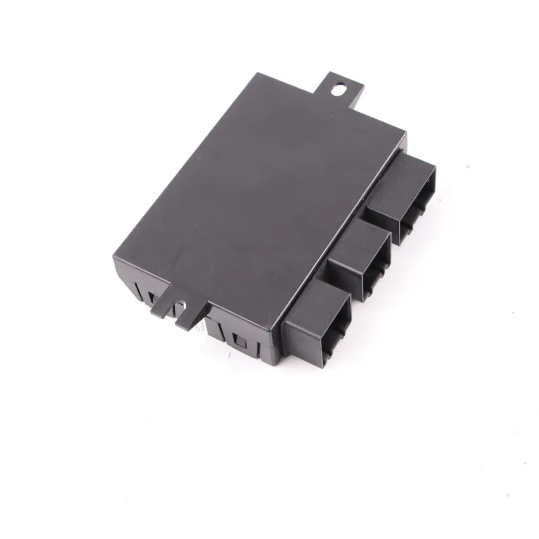 Towing Hitch Trailer Hook Module Control Unit to Mercedes W212 with Part number A2129001901 Mercedes W212 Towing Hitch Trailer Hook Module Control Unit - SKU A2129001901 - Part number A2129001901