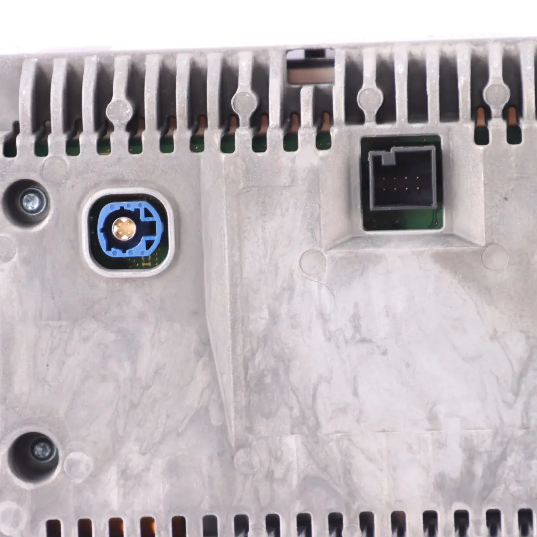 Display Anzeige Mercedes W212 Information Navigation Armaturen Brett für mit Teilenummer A2129002216 Display Anzeige Mercedes W212 Information Navigation Armaturen Brett - SKU A2129002216-1 - Teilenummer A2129002216