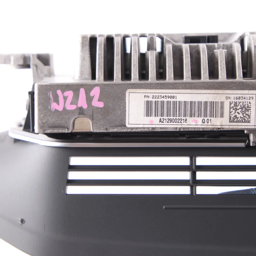 Información Navegación Pantalla Salpicadero para Mercedes W212 con número de pieza A2129004900 Mercedes W212 Información Navegación Pantalla Salpicadero - SKU A2129002216 - Número de pieza A2129004900