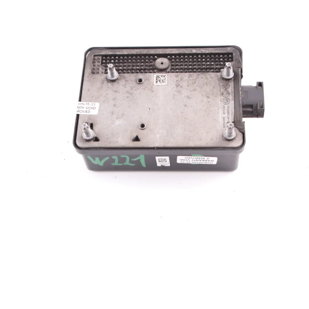 W207 W216 Distronic Cruise Control Radar Unit Module to Mercedes W212 with Part number A2129003300 Mercedes W212 W207 W216 Distronic Cruise Control Radar Unit Module - SKU A2129003300 - Part number A2129003300