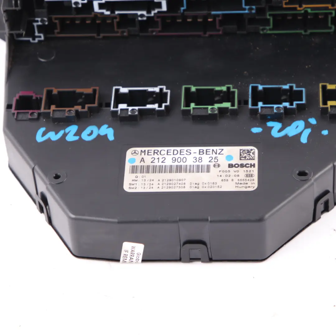 SAM Modul Steuergerät Elektrischer Sicherungskasten für Mercedes W204 mit Teilenummer A2129003825 Mercedes W204 SAM Modul Steuergerät Elektrischer Sicherungskasten - SKU A2129003825 - Teilenummer A2129003825